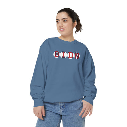 BIDN RETIRED SOX LETTER CREWNECK