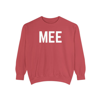 MEE ALL STAFF CREWNECK