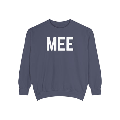 MEE ALL STAFF CREWNECK