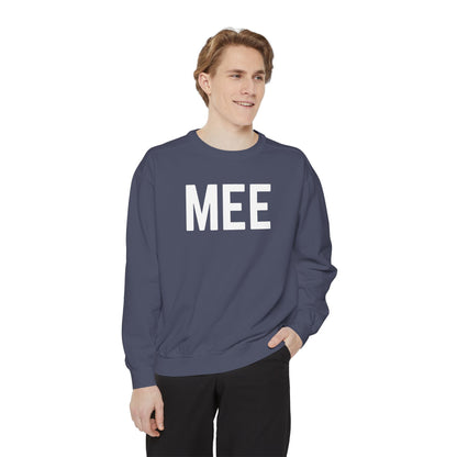 MEE ALL STAFF CREWNECK