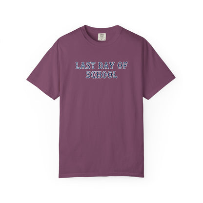 NAVY FENWAY LAST DAY OF SCHOOL TEE