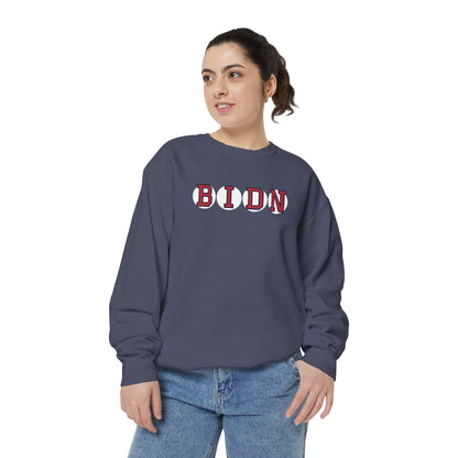 BIDN RETIRED SOX LETTER CREWNECK