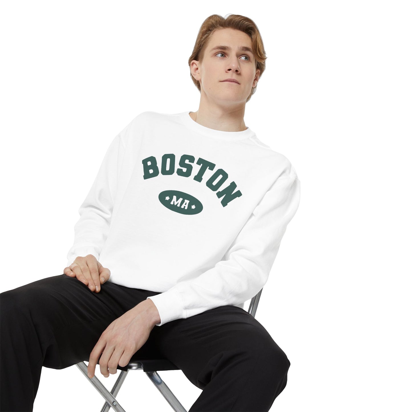 BOSTON MA VINTAGE COLLEGIATE CREWNECK SWEATSHIRT