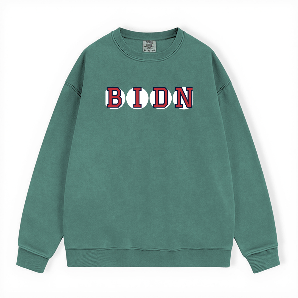 BIDN RETIRED SOX LETTER CREWNECK