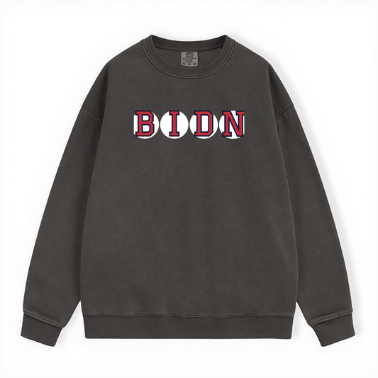 BIDN RETIRED SOX LETTER CREWNECK